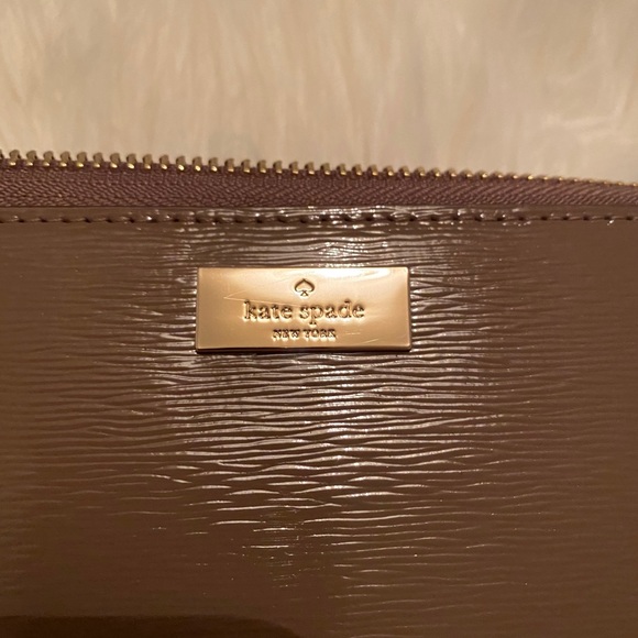 Kate Spade ♠️ brown large wallet - Picture 4 of 4